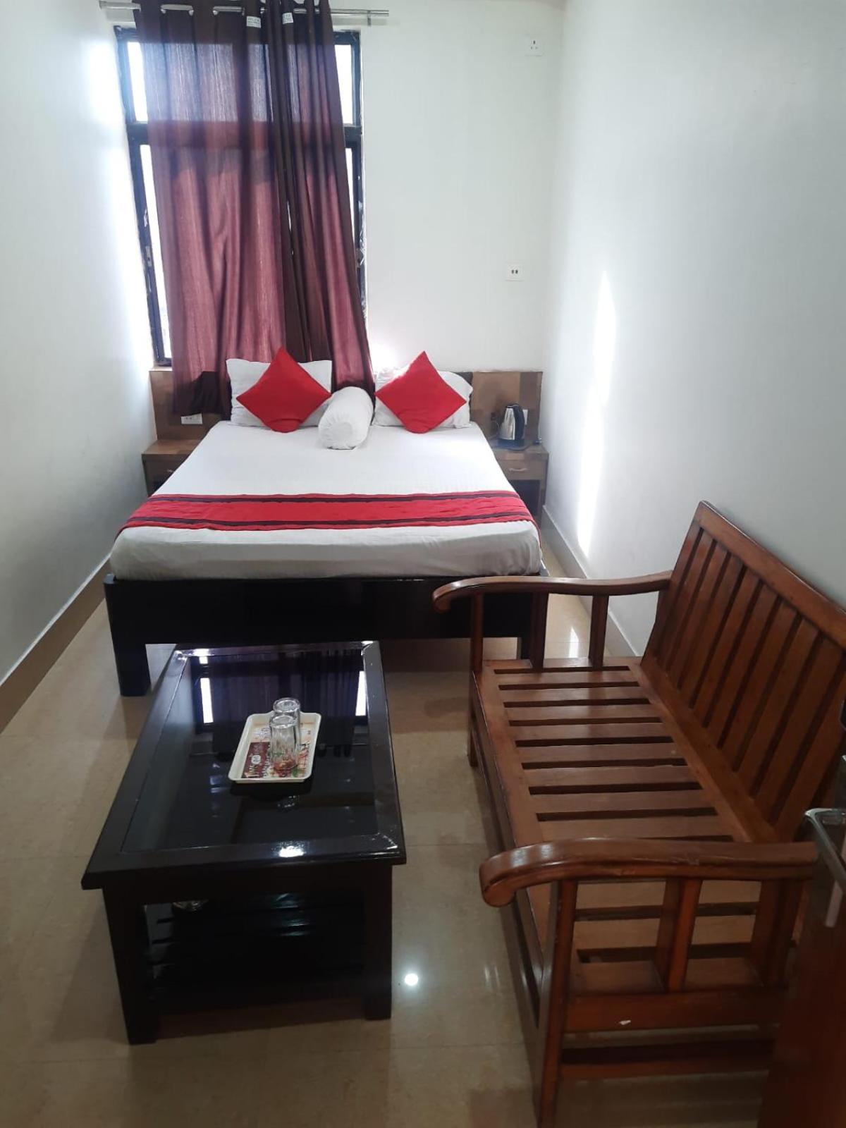 Hotel Knight Inn Airport Guwahati Exterior foto